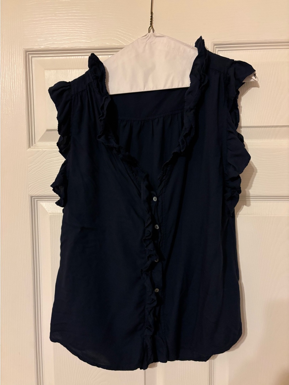 dylan Navy Ruffled Sleeveless Button-Front Blouse
